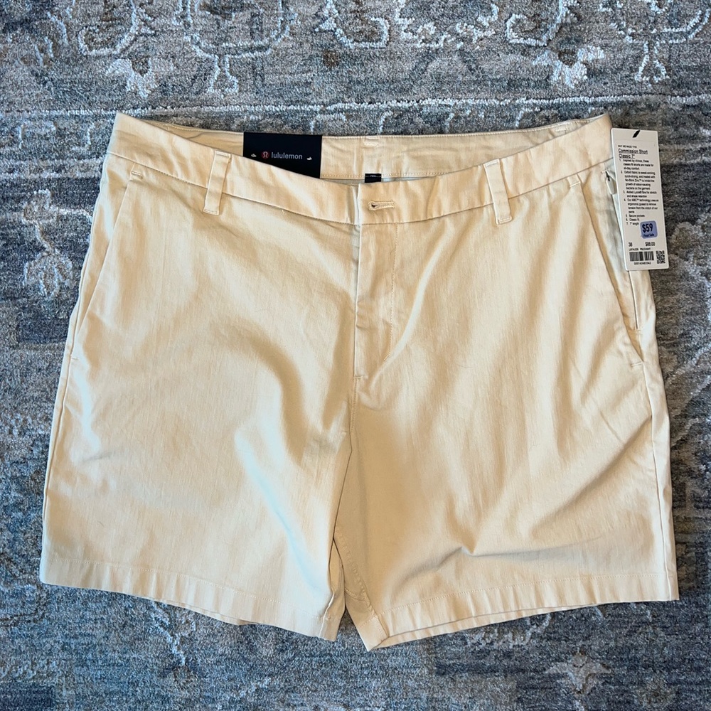 Lululemon Commission 7” short